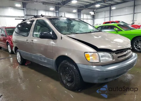 1999 Toyota Sienna Le z USA, uszkodzony, nr VIN 4T3ZF13C6XU093193